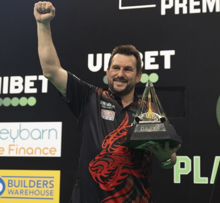 Jonny Clayton Bio, Age, Net Worth, Darts MintoClock